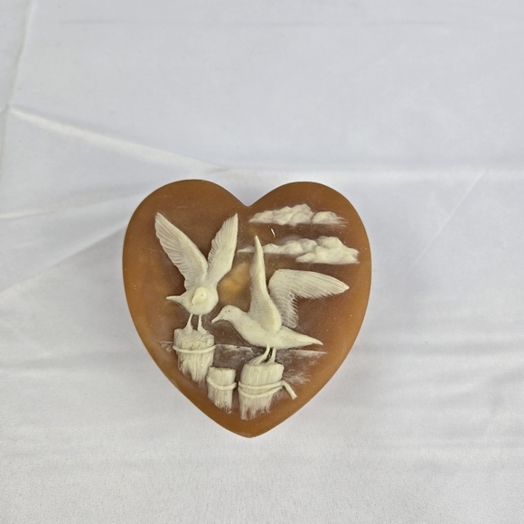 VTG 1974 Design Gifts Intern'l Seagulls Incolay Stone Carved  Heart Trinket Box - Picture 2 of 12